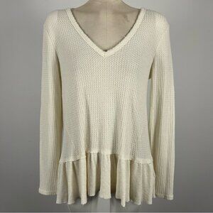 ❤️ Eri + Ali Chic Cream V-Neck Waffle Knit Long Sleeve Top Size M